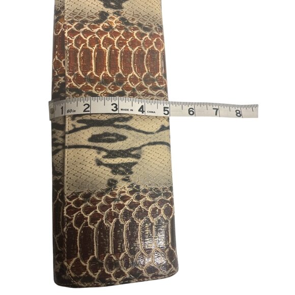 EBISU Snakeskin Pattern Clutch With Wristlet Strap - Picture 6 of 7